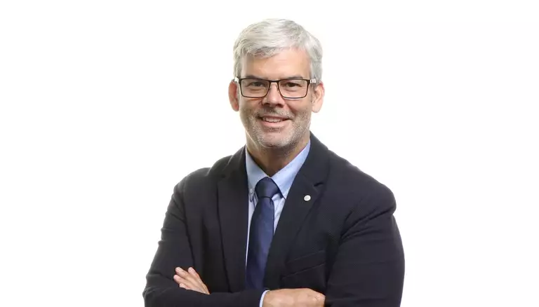 Embracing Change in Montreal, Quebec | Headshot of Benoit Morin, co-owner of Pharmacie Morin in Montreal, Quebec - The Canadian Foundation For Pharmacy